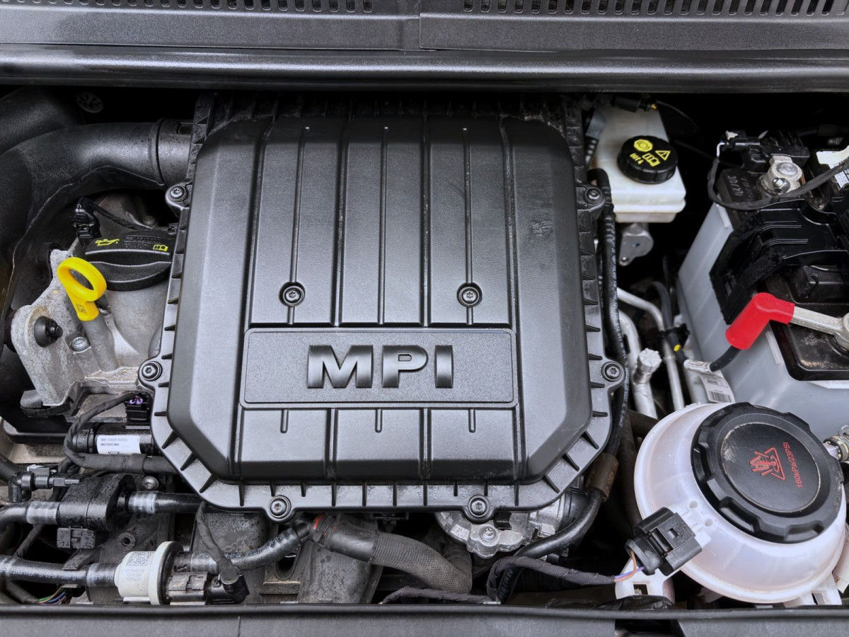 Thumb 17: Volkswagen up! 1.0 MPI MOVE UP! BLUETOOTH KLIMA