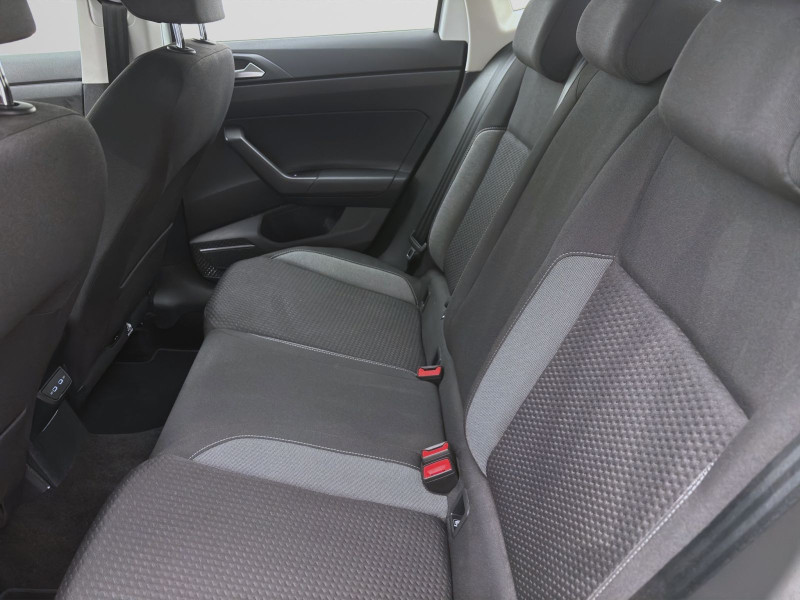 Bild 14: Volkswagen Polo 1.0 MPI LIFE PDC LED KLIMA DAB+