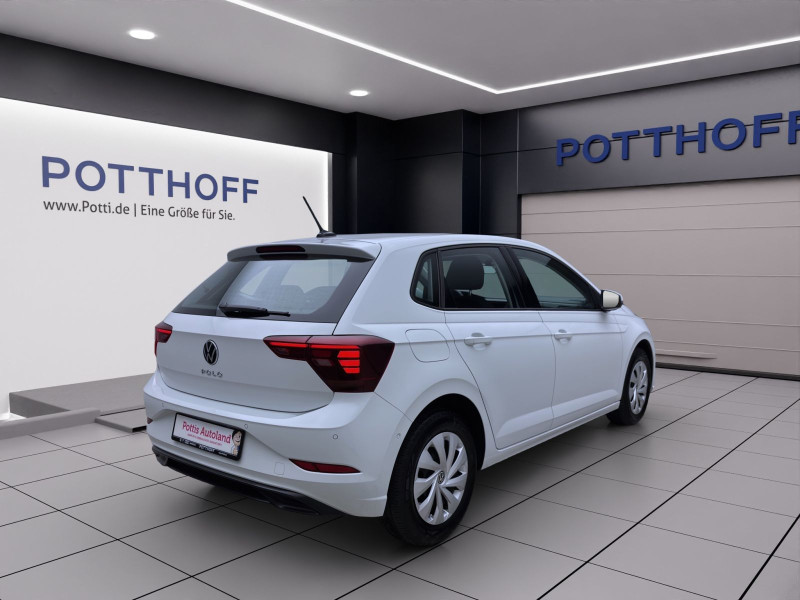 Bild 4: Volkswagen Polo 1.0 MPI LIFE PDC SITZHZG KLIMA LED