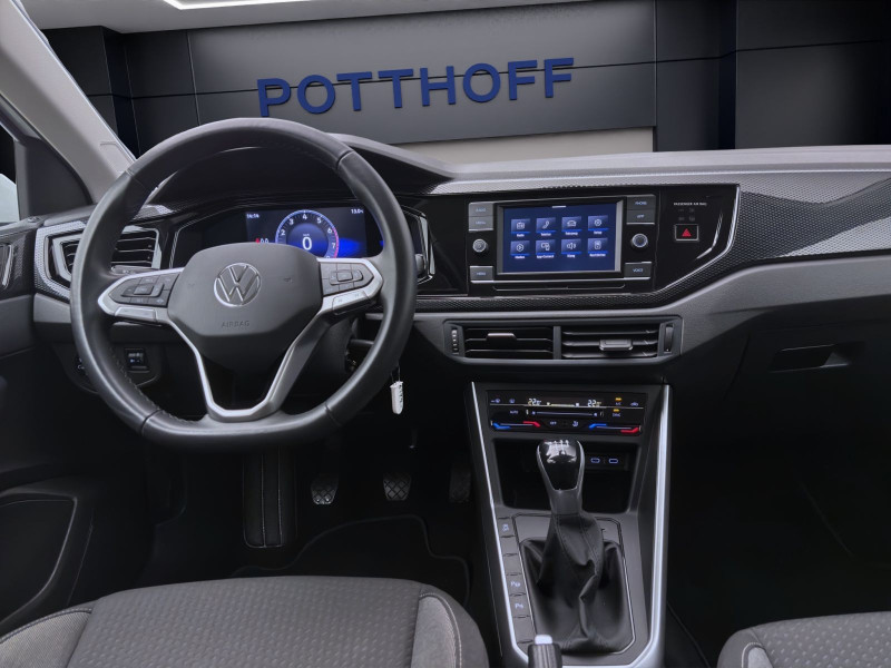 Bild 12: Volkswagen Polo 1.0 MPI LIFE PDC SITZHZG KLIMA LED