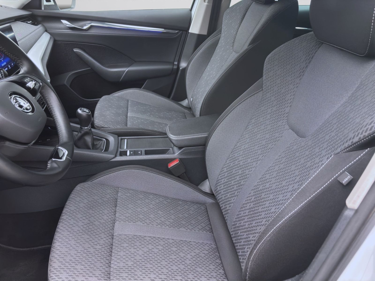 Thumb 8: Škoda Octavia Combi 2.0 TDI STYLE NAVI HuD LED SITZHZG