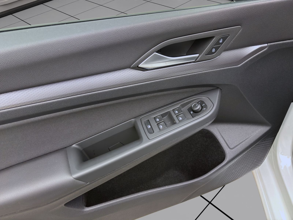 Thumb 9: Volkswagen Golf 1.5 TSI ACTIVE STDHZG KAMERA NAVI PDC