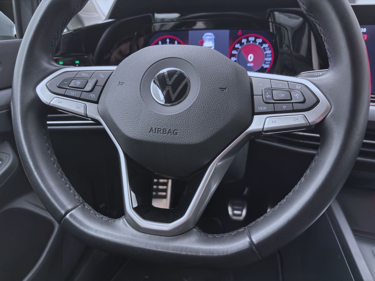 Thumb 11: Volkswagen Golf 1.5 TSI ACTIVE STDHZG NAVI KAMERA PDC