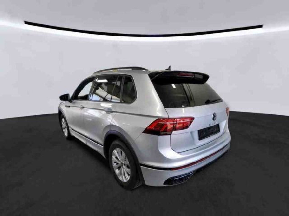 Thumb 1: Volkswagen Tiguan 1.5 TSI DSG R-LINE AHK NAVI KAMERA IQ.LIGHT