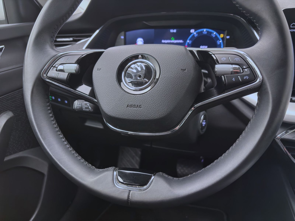 Thumb 11: Škoda Octavia Combi 2.0 TDI DSG STYLE NAVI SITZHZG PDC LED