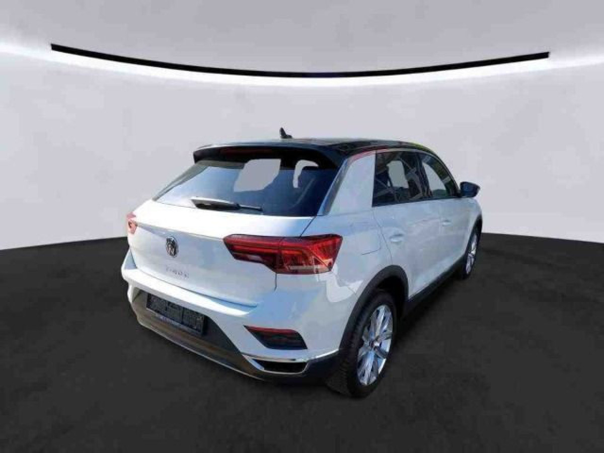 Thumb 1: Volkswagen T-Roc 1.5 TSI SPORT AHK PDC LED SITZHZG