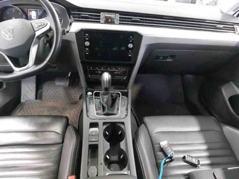 Bild 2: Volkswagen Passat Variant 2.0 TDI DSG ELEGANCE STDHZG AHK NAVI IQ.LIGHT
