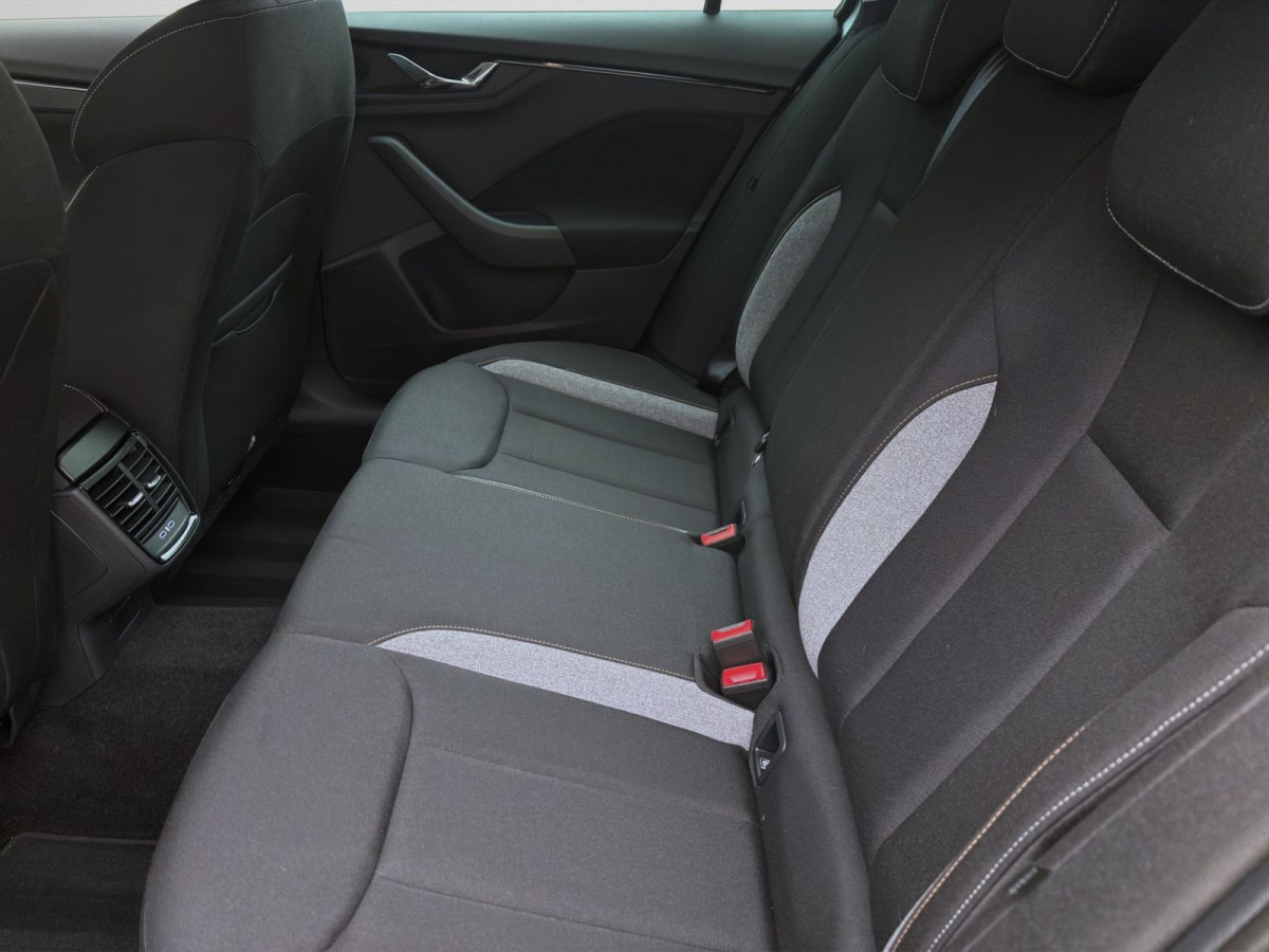 Thumb 14: Škoda Kamiq 1.0 TSI DSG SELECTION KAMERA SITZHZG PDC LED