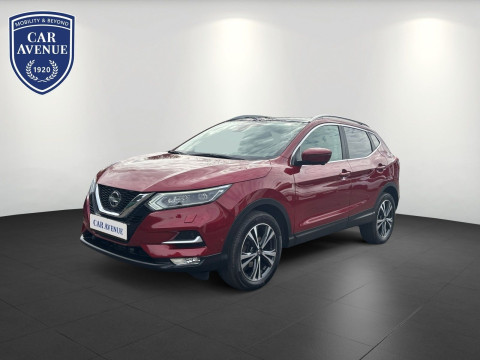 Automodell: Qashqai in der Farbe rot