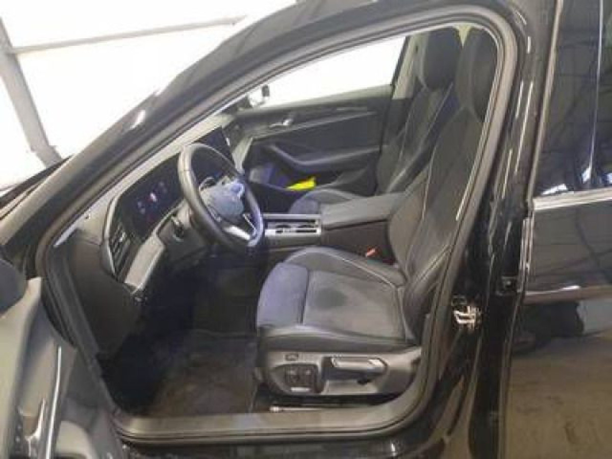 Thumb 2: Volkswagen Passat Variant 1.5 TSI eHybrid DSG BUSINESS AHK NAVI KAMERA HuD ACC