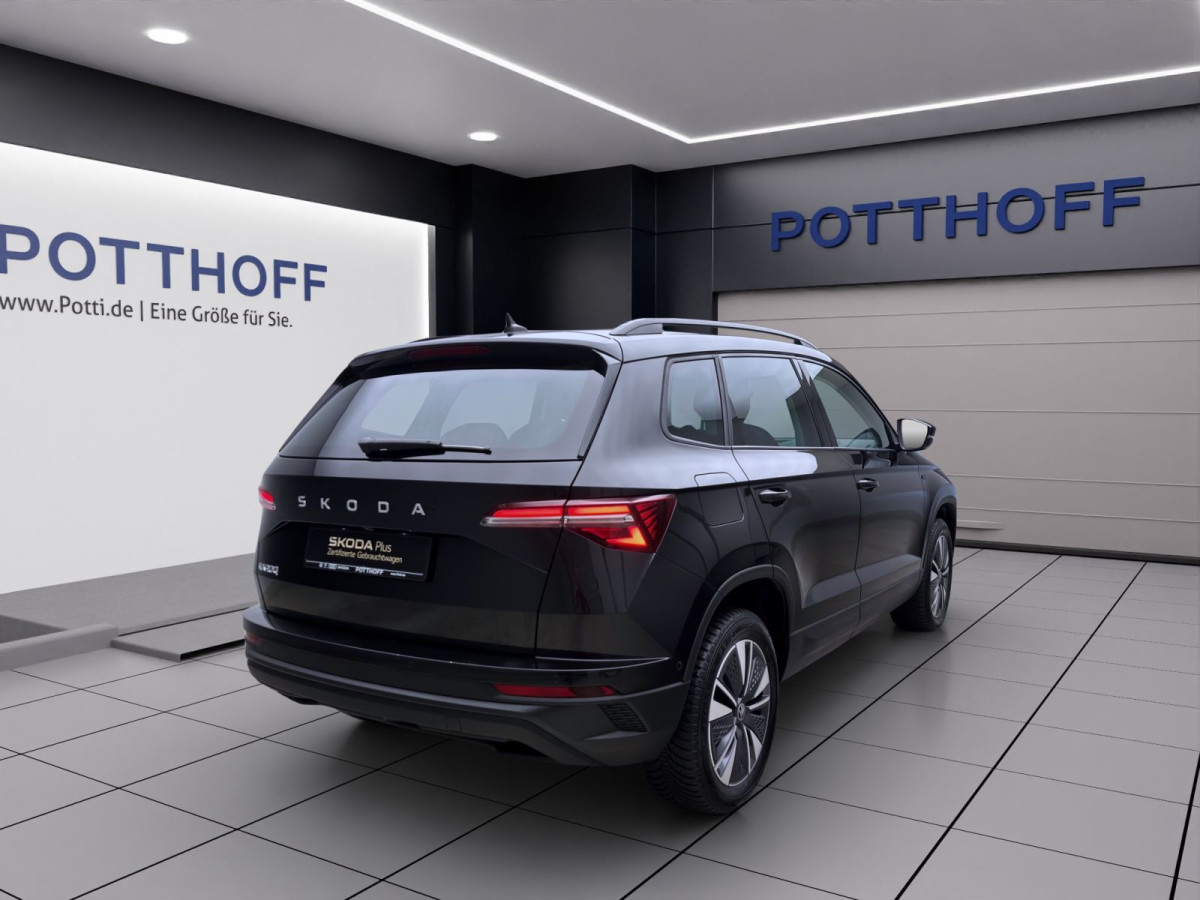 Thumb 4: Škoda Karoq 1.5 TSI DSG TOUR PANO AHK NAVI MATRIX