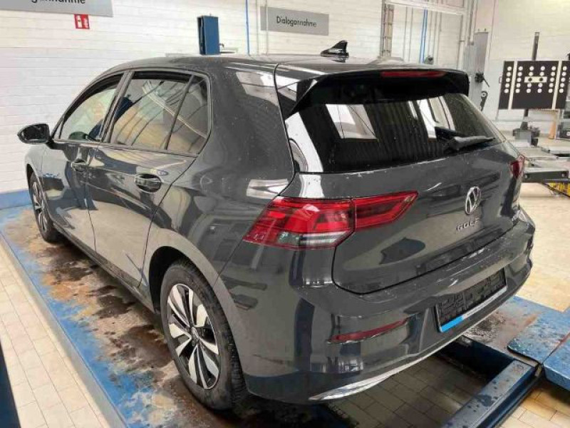 Bild 1: Volkswagen Golf 1.0 eTSI DSG MOVE PDC SITZHZG LED KLIMA