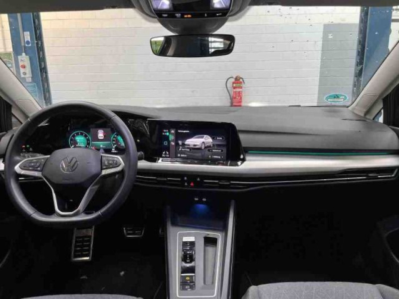 Bild 2: Volkswagen Golf 1.0 eTSI DSG MOVE PDC SITZHZG LED KLIMA