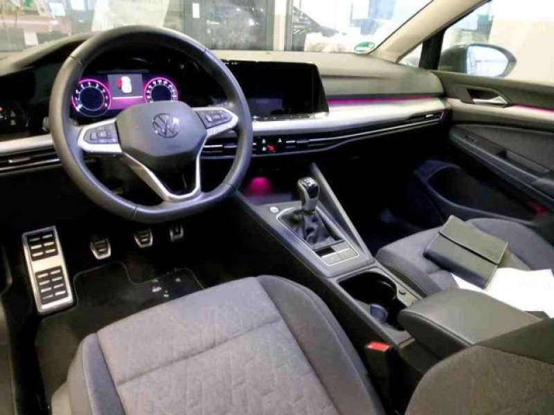 Bild 2: Volkswagen Golf 1.0 TSI MOVE PDC LED SITZHZG DAB+