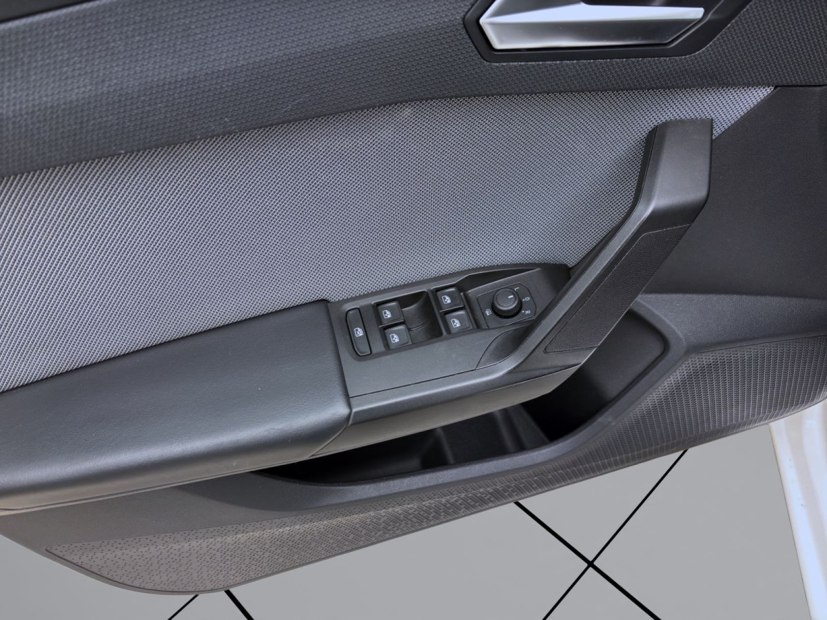 Thumb 9: Seat Leon Sportstourer 2.0 TDI STYLE NAVI PDC SITZHZG LED