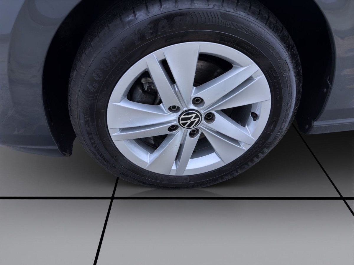 Thumb 7: Volkswagen Golf 2.0 TDI LIFE NAVI PDC SITZHZG KLIMA LED