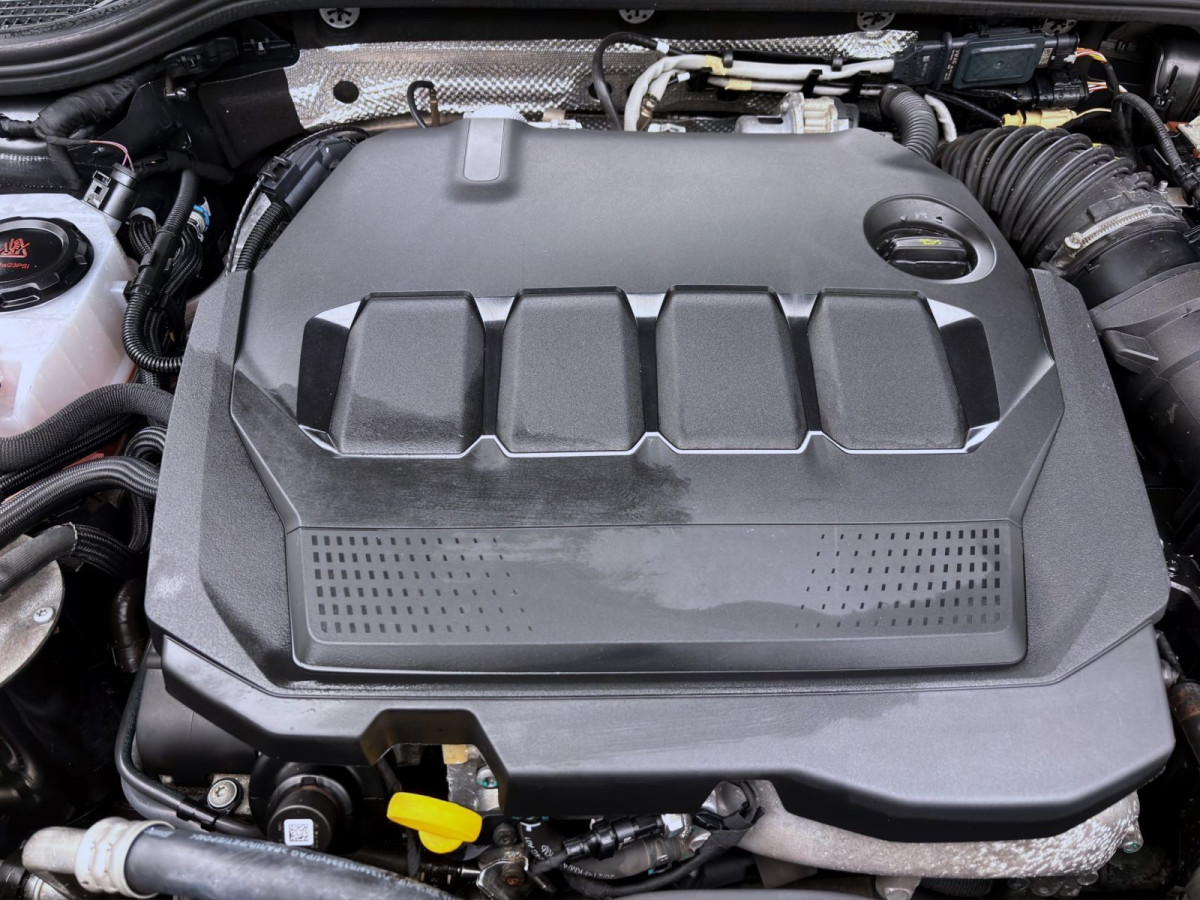Thumb 17: Volkswagen Golf Variant 2.0 TDI LIFE NAVI PDC SITZHZG LED