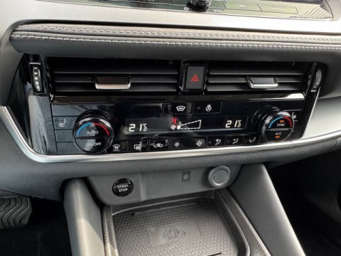 Ansicht 17 - Gebrauchtwagen Fahrzeug, Modell Qashqai der Marke Nissan von Verkäufer Auto Treff Oranke GmbH