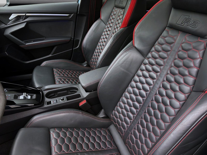 Bild 8: Audi RS 3 Limousine Q PANO MATRIX NAVI KAMERA HuD
