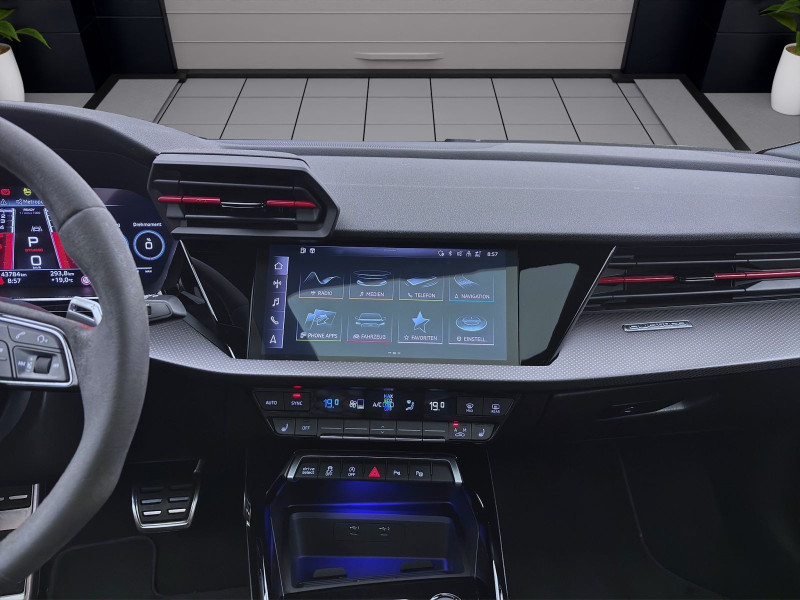 Bild 13: Audi RS 3 Limousine Q PANO MATRIX NAVI KAMERA HuD