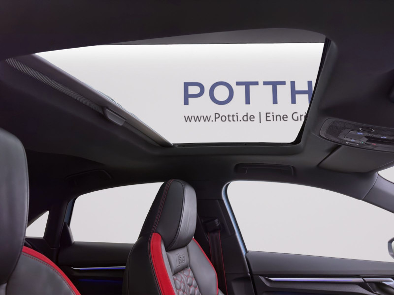 Bild 16: Audi RS 3 Limousine Q PANO MATRIX NAVI KAMERA HuD