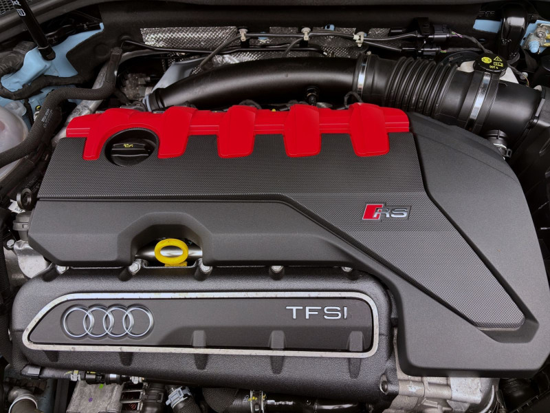 Bild 18: Audi RS 3 Limousine Q PANO MATRIX NAVI KAMERA HuD