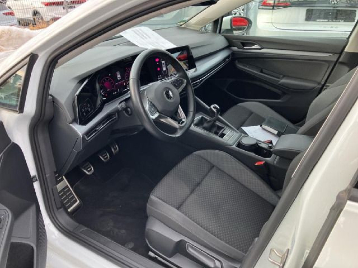 Thumb 2: Volkswagen Golf 1.5 TSI ACTIVE STDHZG NAVI PDC KAMERA