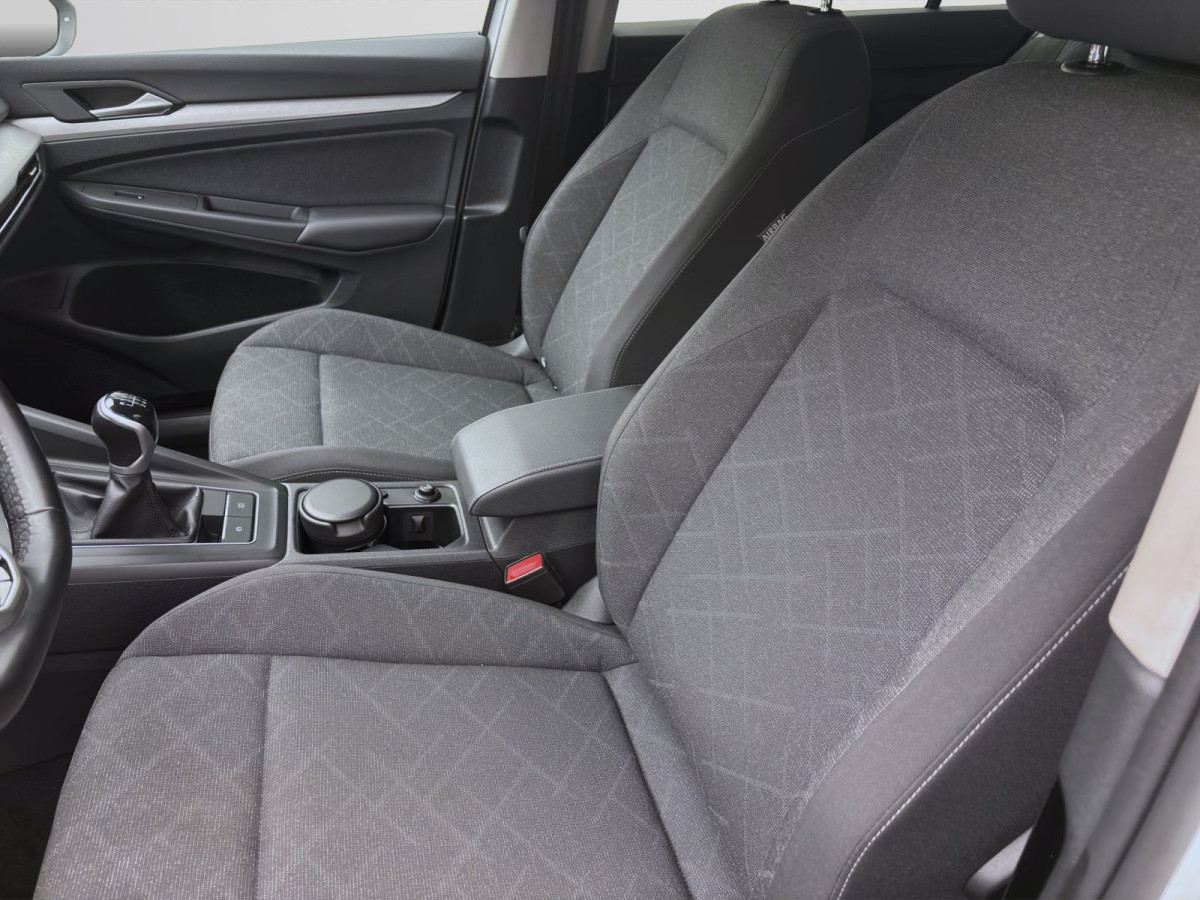 Thumb 8: Volkswagen Golf 1.5 TSI LIFE NAVI KAMERA SITZHZG PDC