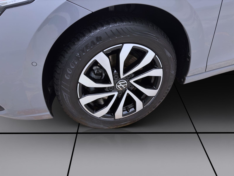 Bild 7: Volkswagen Golf 1.5 TSI ACTIVE STDHZG NAVI PDC SITZHZG