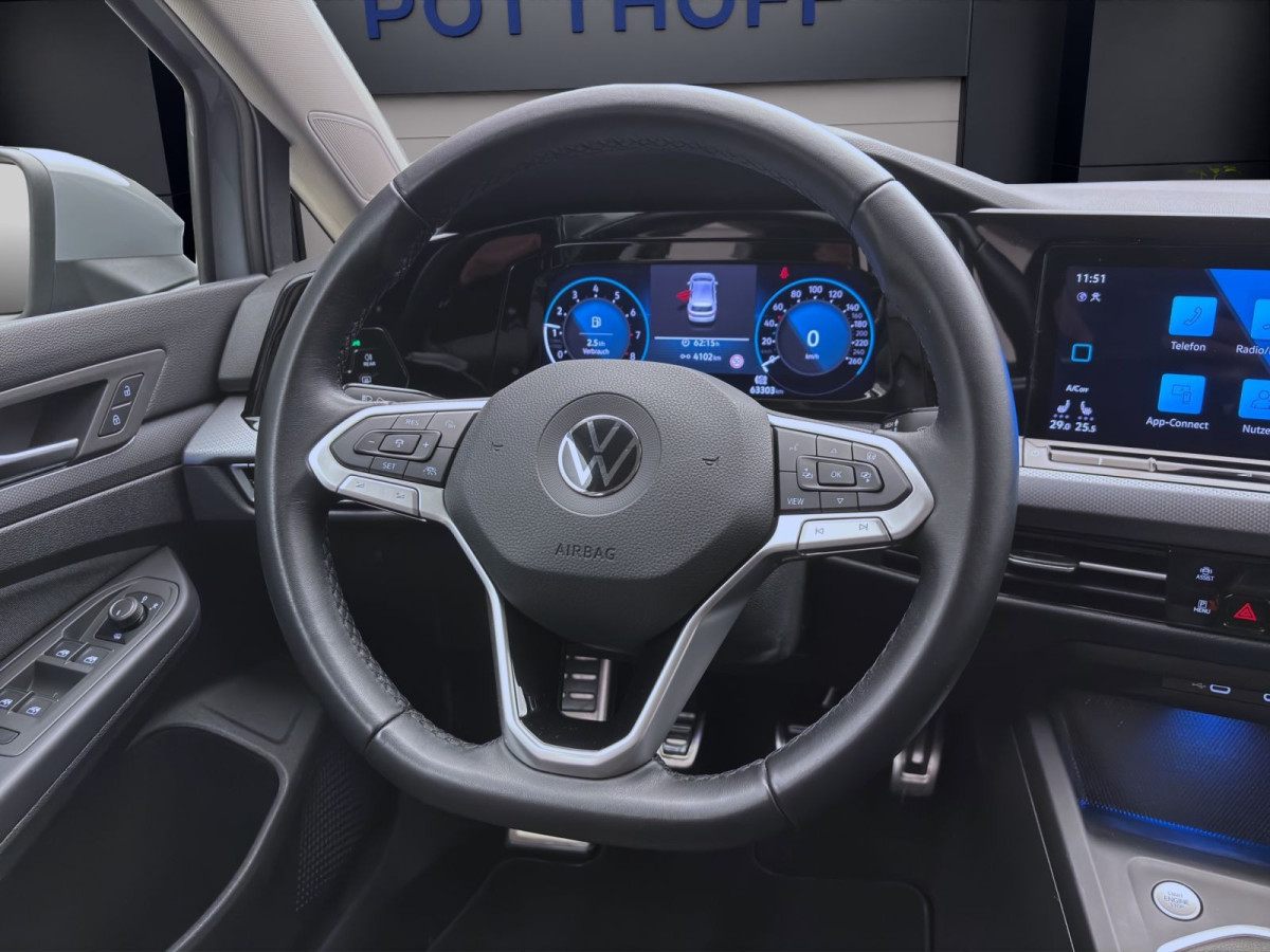Thumb 10: Volkswagen Golf 1.5 TSI ACTIVE STDHZG NAVI PDC SITZHZG
