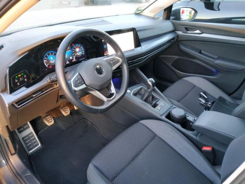 Bild 2: Volkswagen Golf 1.5 TSI ACTIVE STDHZG NAVI PDC IQ.LIGHT