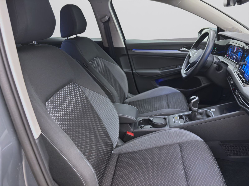 Bild 16: Volkswagen Golf 1.5 TSI ACTIVE STDHZG NAVI PDC IQ.LIGHT