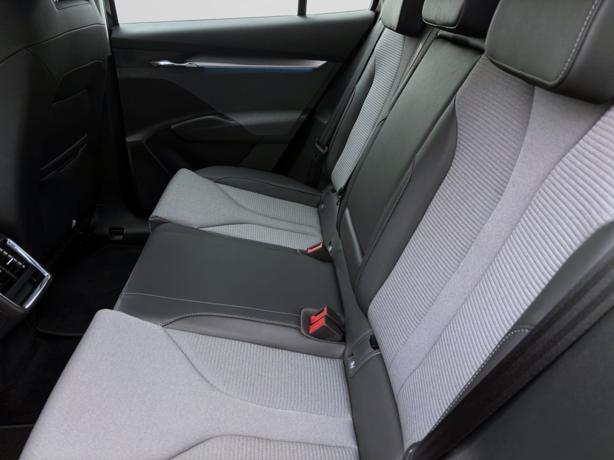 Thumb 13: Škoda Enyaq 50 iV LOFT NAVI KAMERA PDC