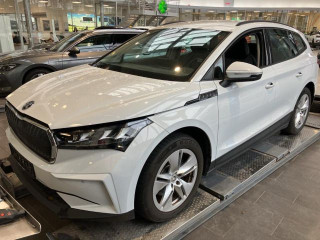 Škoda Enyaq 50 iV LOFT NAVI KAMERA PDC LED