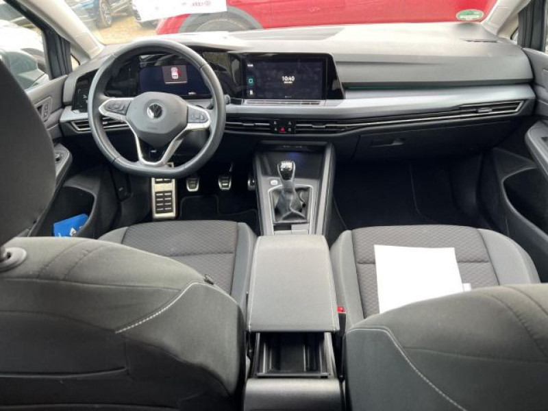 Bild 2: Volkswagen Golf 1.5 TSI ACTIVE STDHZG NAVI KLIMA SHZG