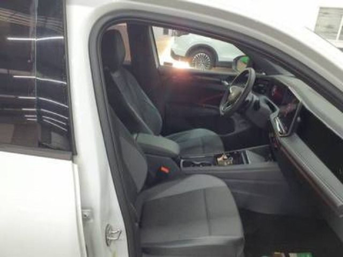 Thumb 2: Volkswagen Tiguan 1.5 eTSI DSG GOAL AHK NAVI KAMERA