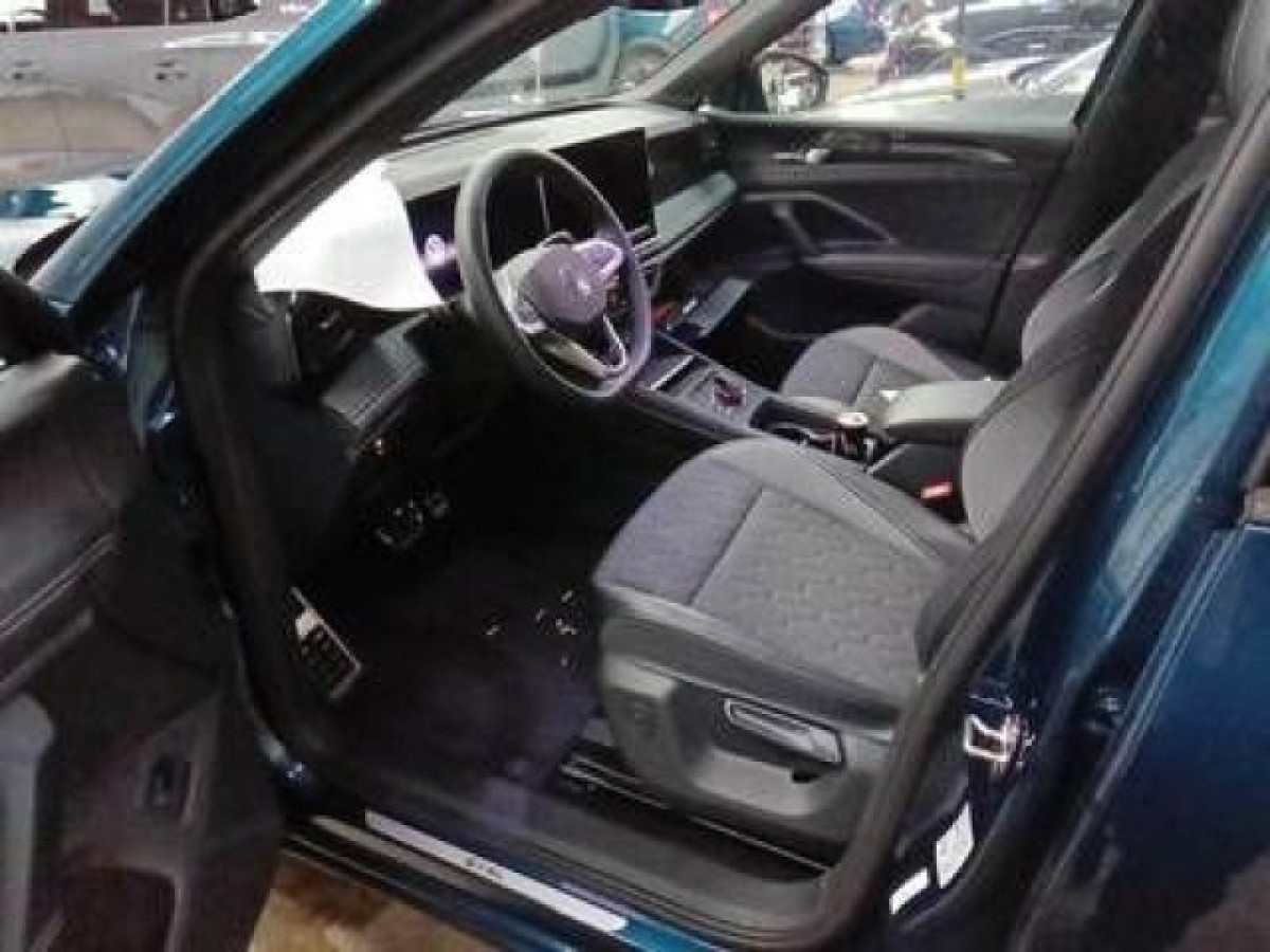 Thumb 2: Volkswagen Tiguan 1.5 eTSI DSG GOAL AHK NAVI KAMERA IQ.LIGHT