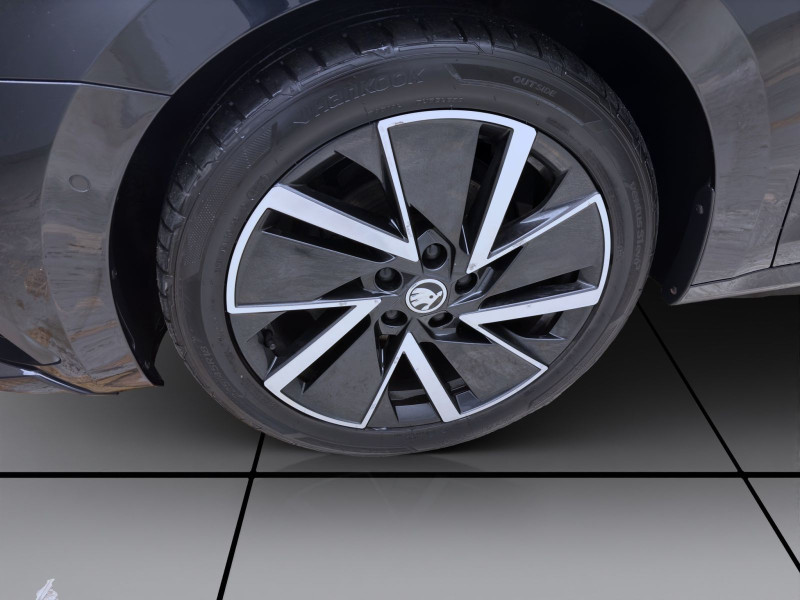 Bild 7: Škoda Octavia Combi 2.0 TDI DSG SPORTLINE MATRIX SITZHZG KAMERA