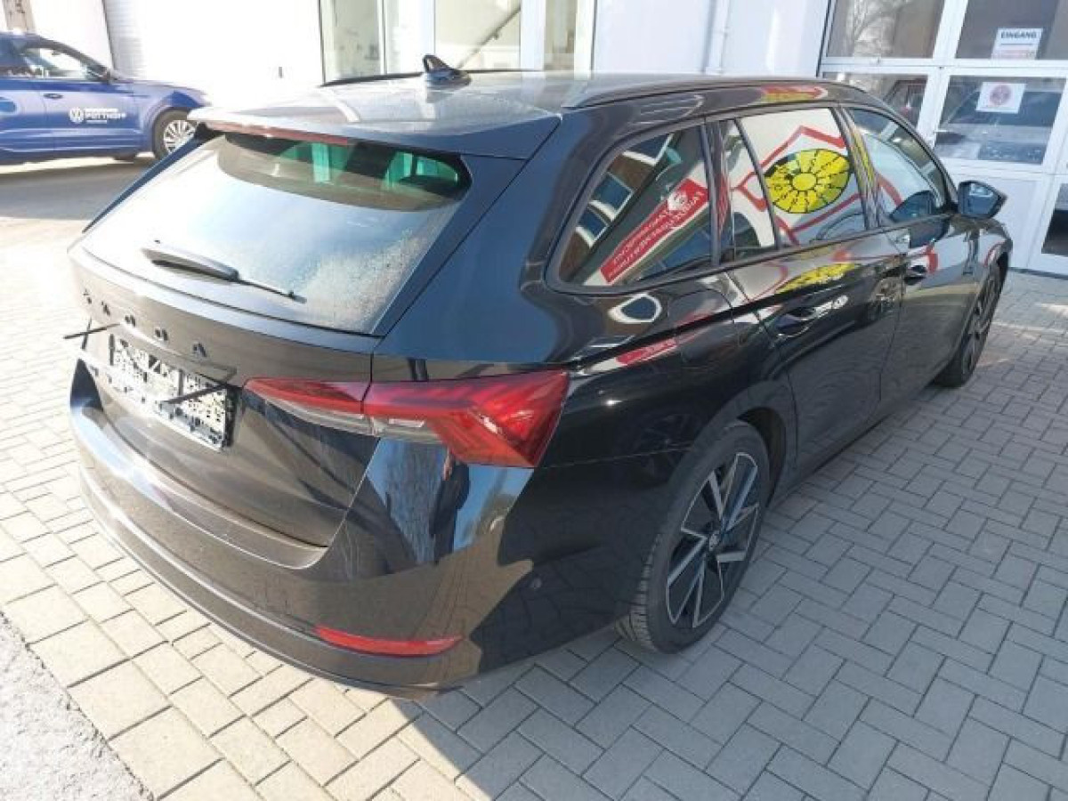 Thumb 1: Škoda Octavia Combi 2.0 TDI DSG SPORTLINE MATRIX SITZHZG KAMERA