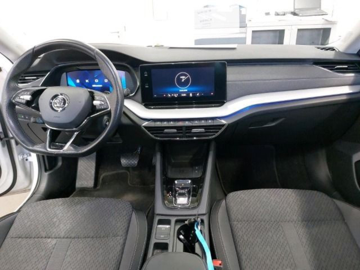 Thumb 2: Škoda Octavia Combi 2.0 TDI DSG STYLE PANO AHK NAVI PDC