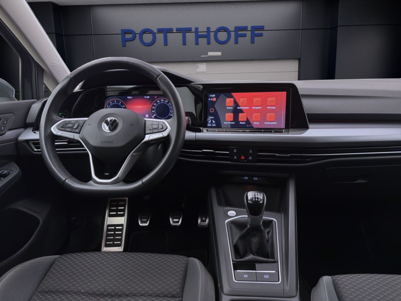 Bild 12: Volkswagen Golf 1.5 TSI ACTIVE NAVI STDHZG ACC LED HUD