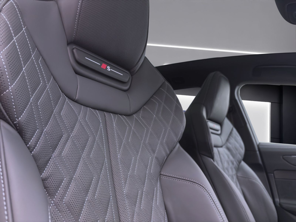 Thumb 16: Audi A6 Avant TDI Q S LINE AHK LM21 PANO HUD B&O WR20