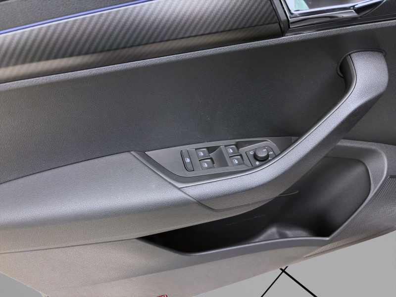 Bild 9: Škoda Karoq 1.5 TSI DSG SPORTLINE PANO NAVI MATRIX KAMERA