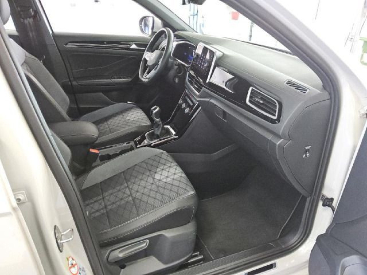 Thumb 2: Volkswagen T-Roc 1.0 TSI R-LINE PDC SITZHZG KLIMA LED