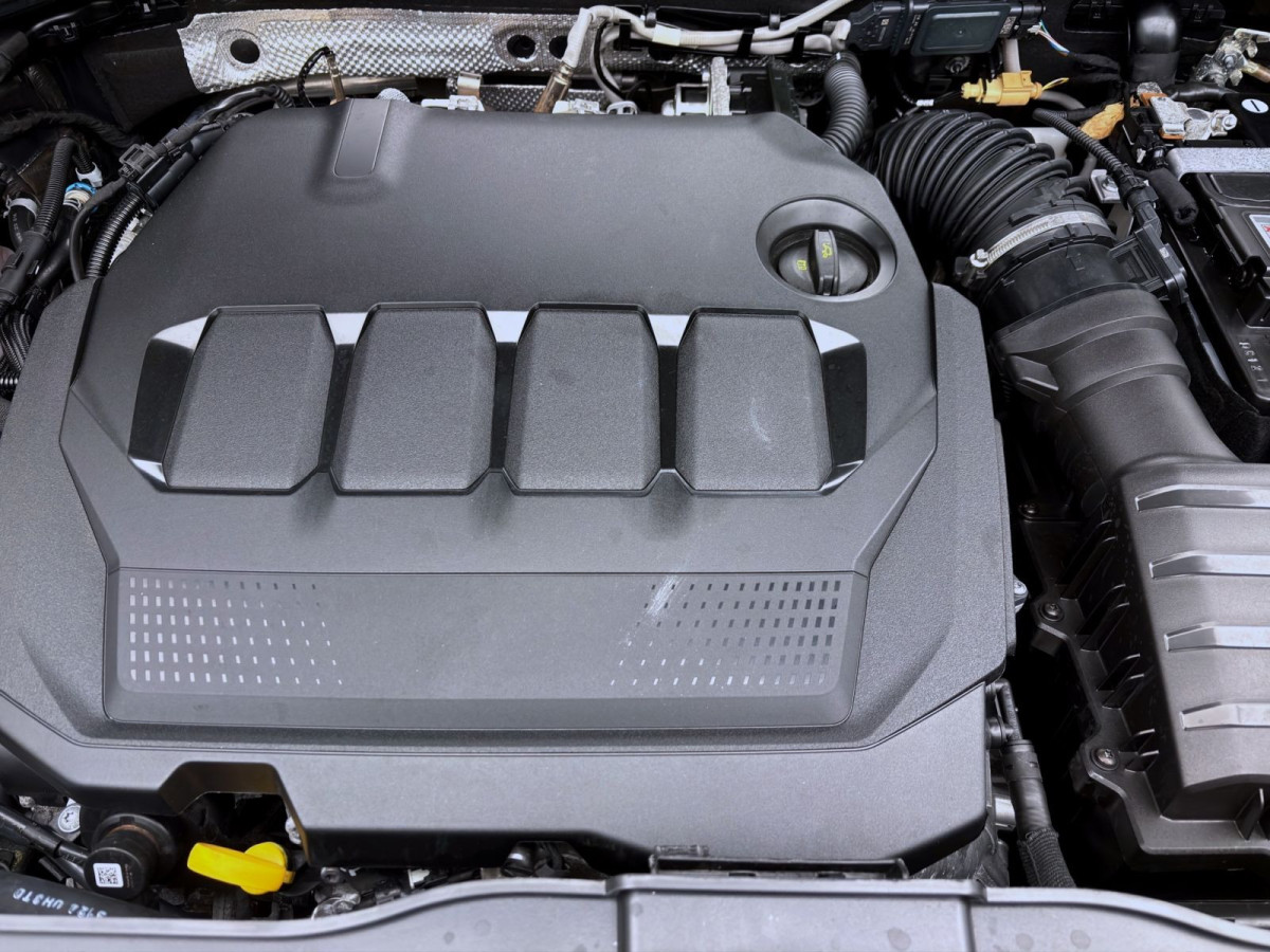 Thumb 17: Volkswagen T-Roc 2.0 TDI DSG GOAL AHK KAMERA NAVI PDC