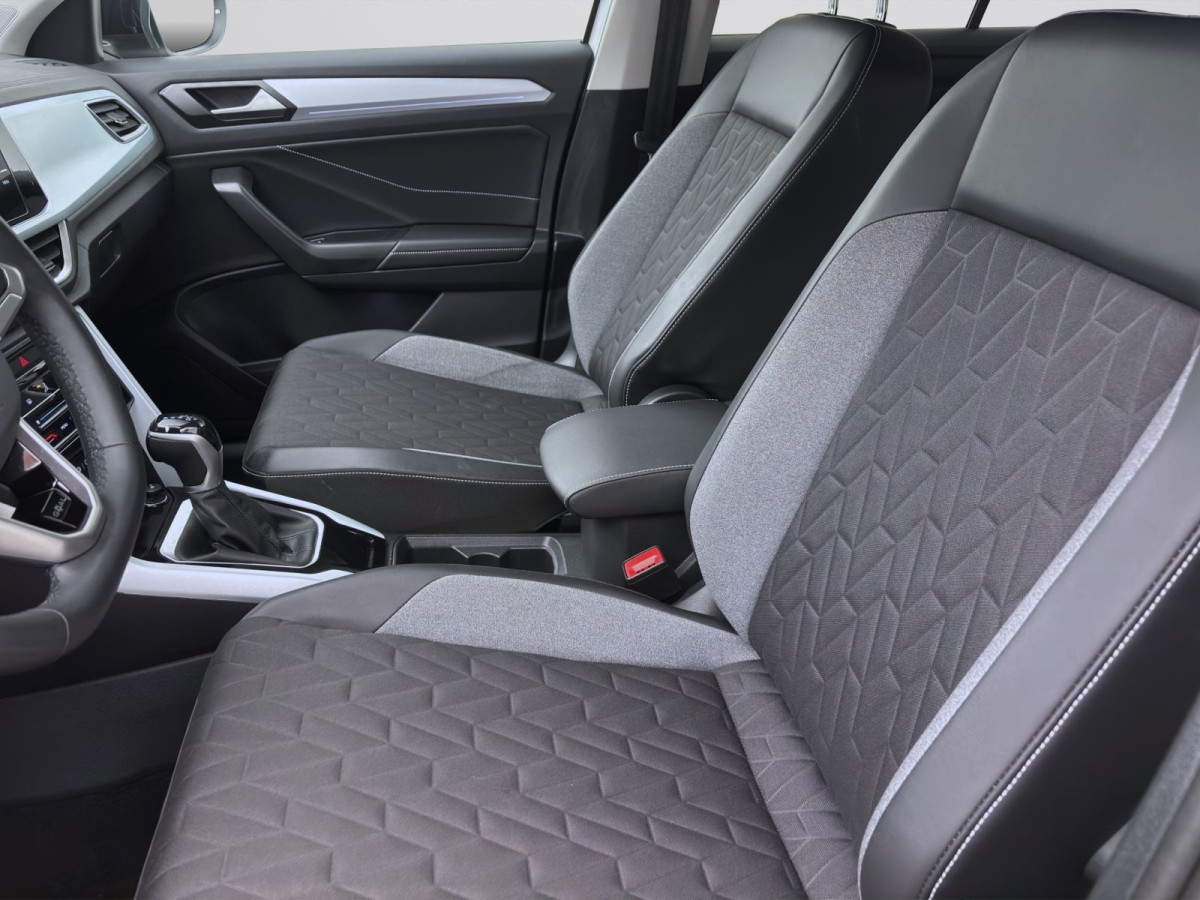 Thumb 8: Volkswagen T-Roc 2.0 TDI DSG GOAL AHK NAVI KAMERA PDC