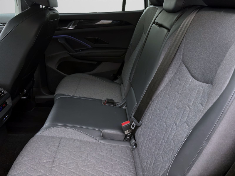 Bild 14: Volkswagen Tayron 1.5 eTSI DSG LIFE AHK NAVI IQ.LIGHT SITZHZG