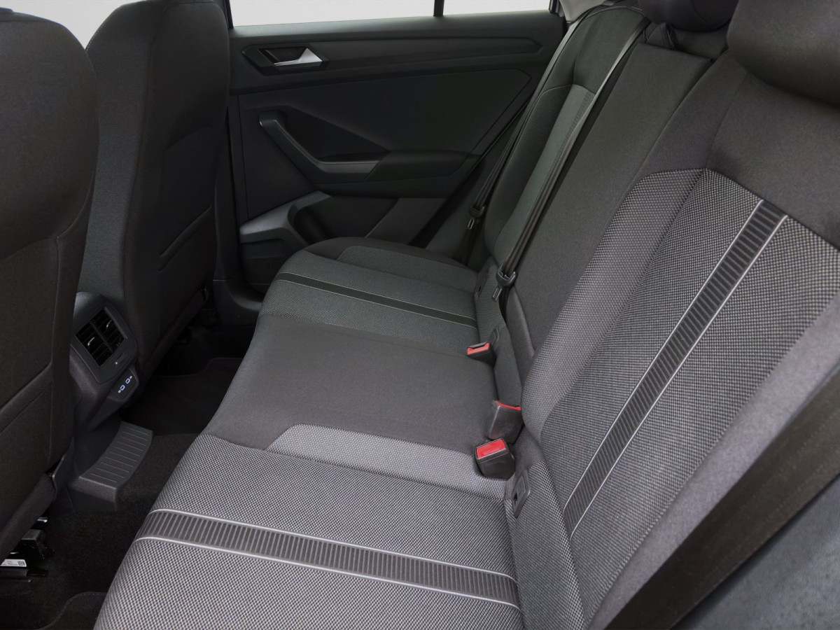 Thumb 14: Volkswagen T-Roc 1.5 TSI DSG LIFE STDHZG NAVI KAMERA PDC