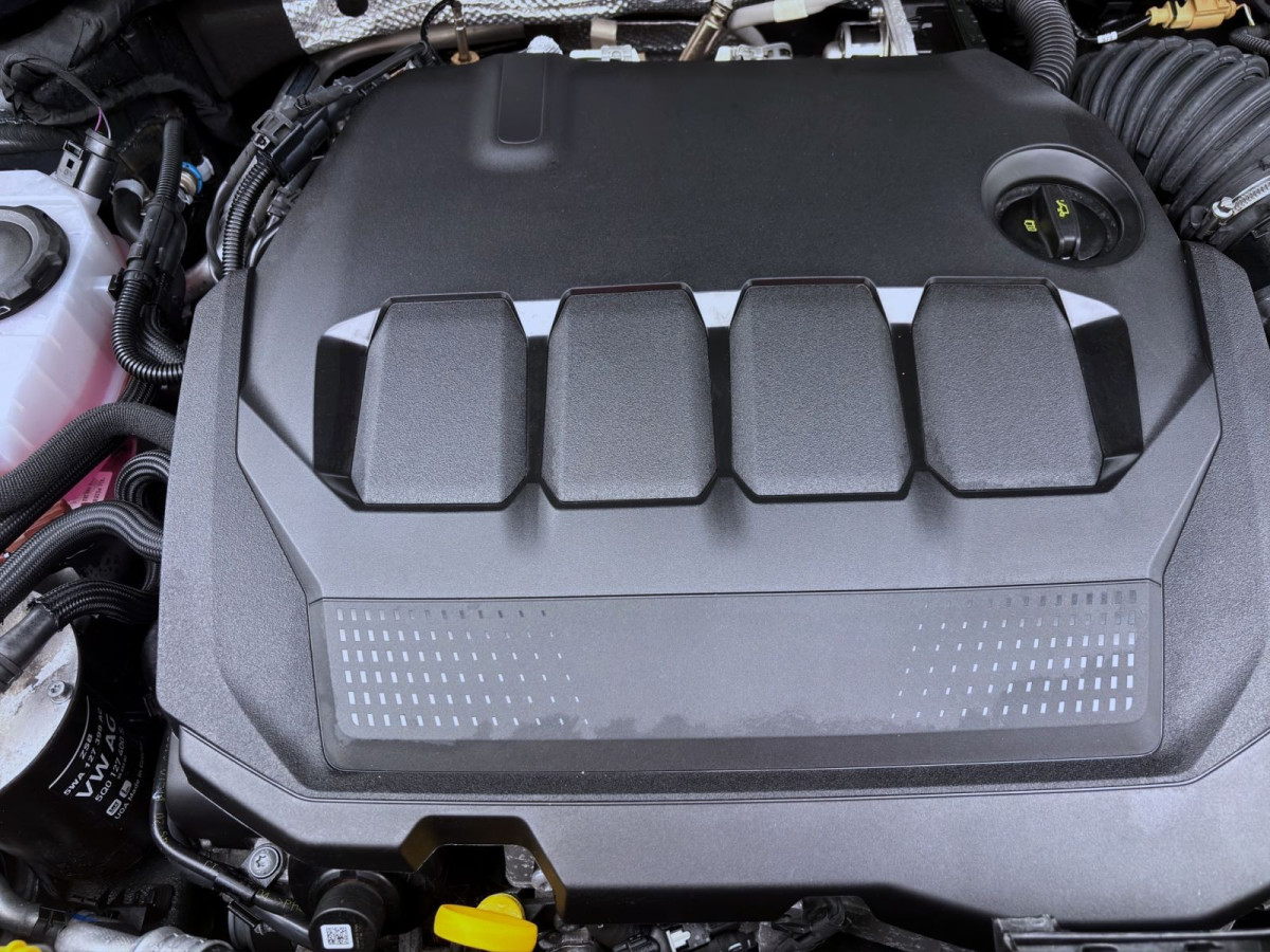 Thumb 17: Volkswagen T-Roc 2.0 TDI DSG GOAL AHK KAMERA NAVI PDC