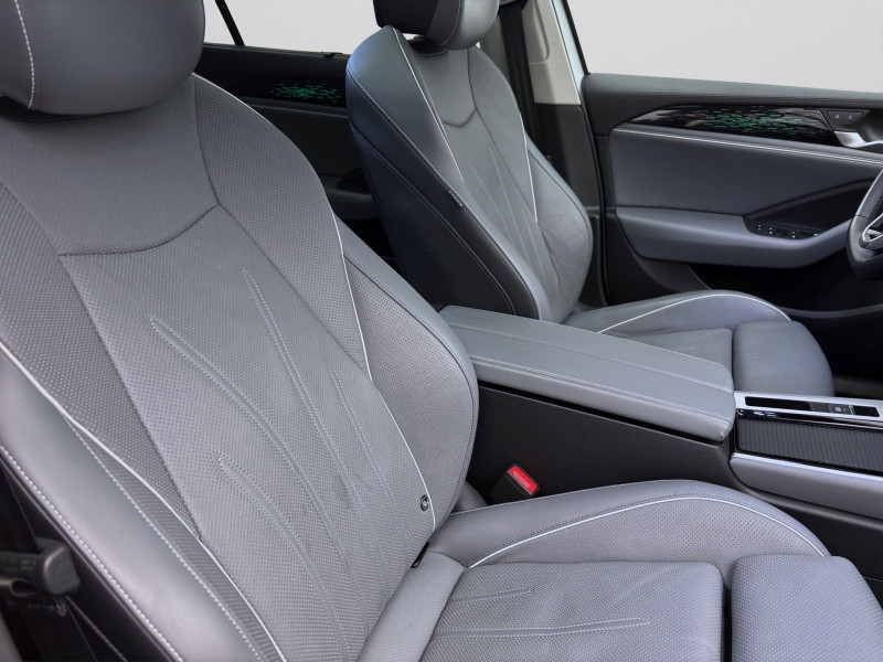 Bild 15: Volkswagen Passat Variant 2.0 TDI DSG ELEGANCE PANO AHK NAVI IQ.LIGHT